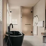 Mondrian Singapore Duxton